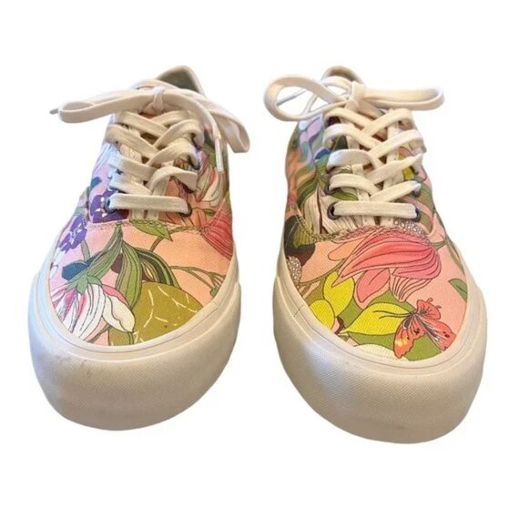 SeaVees Shoes - SeaVees Women’s Floral Canvas Sneakers in SIZE 7.5 Tropical Resort Pool Cruise